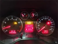Usado Audi A3 Ambiente 115 CV (84 kW) 2006 Negro Utilitario