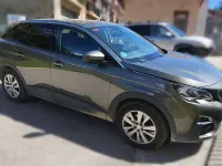 Usado Peugeot 3008 Allure 131 CV (96 kW) 2018 Gris SUV
