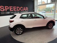 Usado Kia Stonic 101 CV (74 kW) 2024 Blanco SUV