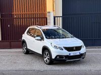 Usado Peugeot 2008 Allure 120 CV (88 kW) 2018 Blanco SUV