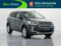 Usado Ford Kuga Trend 150 CV (110 kW) 2018 Gris SUV