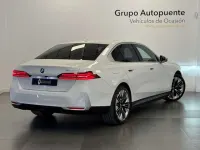 Usado BMW 530e Comfort Edition 299 CV (219 kW) 2024 Blanco Berlina