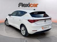 Usado Seat Leon Reference 116 CV (85 kW) 2021 Blanco Berlina