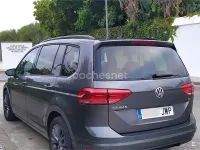 Usado VW Touran Advance 115 CV (84 kW) 2017 Gris / plata Monovolumen