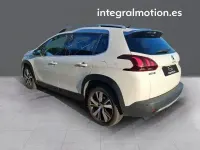 Usado Peugeot 2008 Allure 110 CV (80 kW) 2016 Blanco SUV