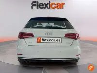 Usado Audi A3 Sportback Design 150 CV (110 kW) 2018 Blanco Utilitario