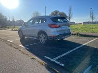 Usado BMW X1 Comfort Edition 150 CV (110 kW) 2017 Gris / plata SUV