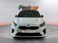 Usado Kia Ceed GT GT-Line 120 CV (88 kW) 2019 Blanco Familiar