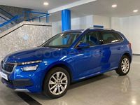 Usado Skoda Kamiq Ambition 110 CV (80 kW) 2021 Azul SUV