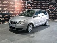 Usado VW Polo Match 75 CV (55 kW) 2006 Gris / plata Berlina