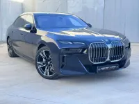 Usado BMW i7 M Sport 400 kW (544 CV) 2022 Azul Berlina