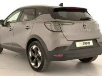 Usado Renault Captur Techno 101 CV (74 kW) 2025 Gris SUV