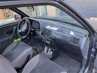 Usado Ford Orion Ghia 102 CV (75 kW) 1987 Azul Berlina