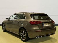 Usado Mercedes A180 136 CV (100 kW) 2023 Gris Berlina