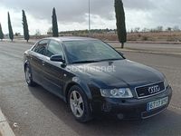 Usado Audi A4 180 CV (132 kW) 2002 Negro Berlina