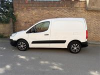 Usado Peugeot Partner Tepee 75 CV (55 kW) 2009 Blanco Monovolumen