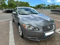 Usado Jaguar XF Luxury 240 CV (176 kW) 2011 Gris / plata Berlina
