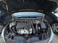 Usado Opel Astra 110 CV (80 kW) 2019 Negro Berlina