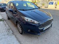 Usado Ford Fiesta Trend 100 CV (73 kW) 2015 Azul Berlina