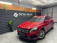 Usado Mercedes GLA200 AMG line 136 CV (100 kW) 2015 Granate SUV