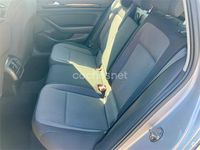 Usado VW Passat 122 CV (89 kW) 2020 Gris / plata Familiar