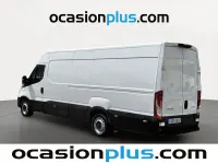 Usado Iveco Daily 156 CV (114 kW) 2023 Blanco Familiar