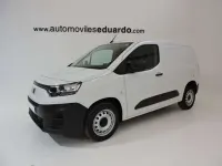 Usado Fiat Doblò 101 CV (74 kW) 2023 Blanco Monovolumen