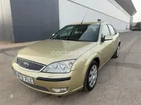 Usado Ford Mondeo Trend 130 CV (95 kW) 2007 Beige Berlina
