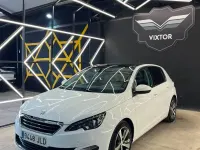 Usado Peugeot 308 Allure 130 CV (95 kW) 2016 Blanco Berlina