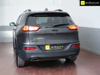 Usado Jeep Cherokee Night Eagle 200 CV (147 kW) 2017 Gris / plata SUV