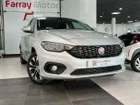 Usado Fiat Tipo Life 95 CV (69 kW) 2020 Gris / plata Berlina