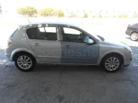 Usado Opel Astra Enjoy 90 CV (66 kW) 2007 Gris / plata Berlina