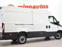 Usado Iveco Daily 156 CV (114 kW) 2024 Blanco Van