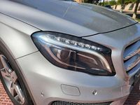 Usado Mercedes GLA200 AMG line 136 CV (100 kW) 2017 Gris SUV