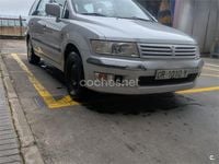 Usado Mitsubishi Space Wagon 150 CV (110 kW) 1999 Gris / plata Monovolumen