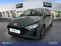 Usado Hyundai i20 80 CV (58 kW) 2025 Verde Utilitario
