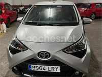 Usado Toyota Aygo X-play 72 CV (52 kW) 2021 Gris / plata Utilitario
