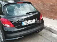 Usado Peugeot 207 Business-Line 70 CV (51 kW) 2011 Negro Berlina