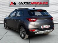 Usado Kia Stonic 100 CV (73 kW) 2023 Gris SUV