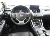 Usado Lexus NX300h Executive Line 197 CV (144 kW) 2018 Blanco SUV