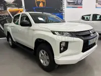 Usado Mitsubishi L200 150 CV (110 kW) 2021 Blanco Pickup/Camioneta