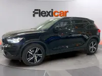 Usado Volvo XC40 Momentum 150 CV (110 kW) 2020 Negro SUV