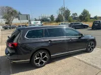 Usado VW Passat R-line 150 CV (110 kW) 2022 Negro Familiar