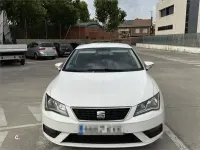 Usado Seat Leon Style 110 CV (80 kW) 2019 Blanco Berlina