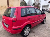 Usado Ford Fusion Trend 80 CV (58 kW) 2005 Rojo Utilitario