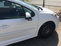 Usado Peugeot 207 75 CV (55 kW) 2011 Blanco Berlina