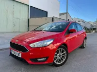 Begagnad Ford Focus Active 125 HK (91 kW) 2018 Röd Sedan