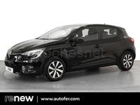 Begagnad Renault Clio V Equilibre 100 HK (73 kW) 2023 Svart Sedan
