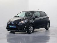 Usado Toyota Yaris Hybrid Active 100 CV (73 kW) 2018 Negro Berlina