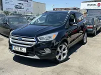 Usado Ford Kuga Business Edition 150 CV (110 kW) 2017 Negro metalico SUV